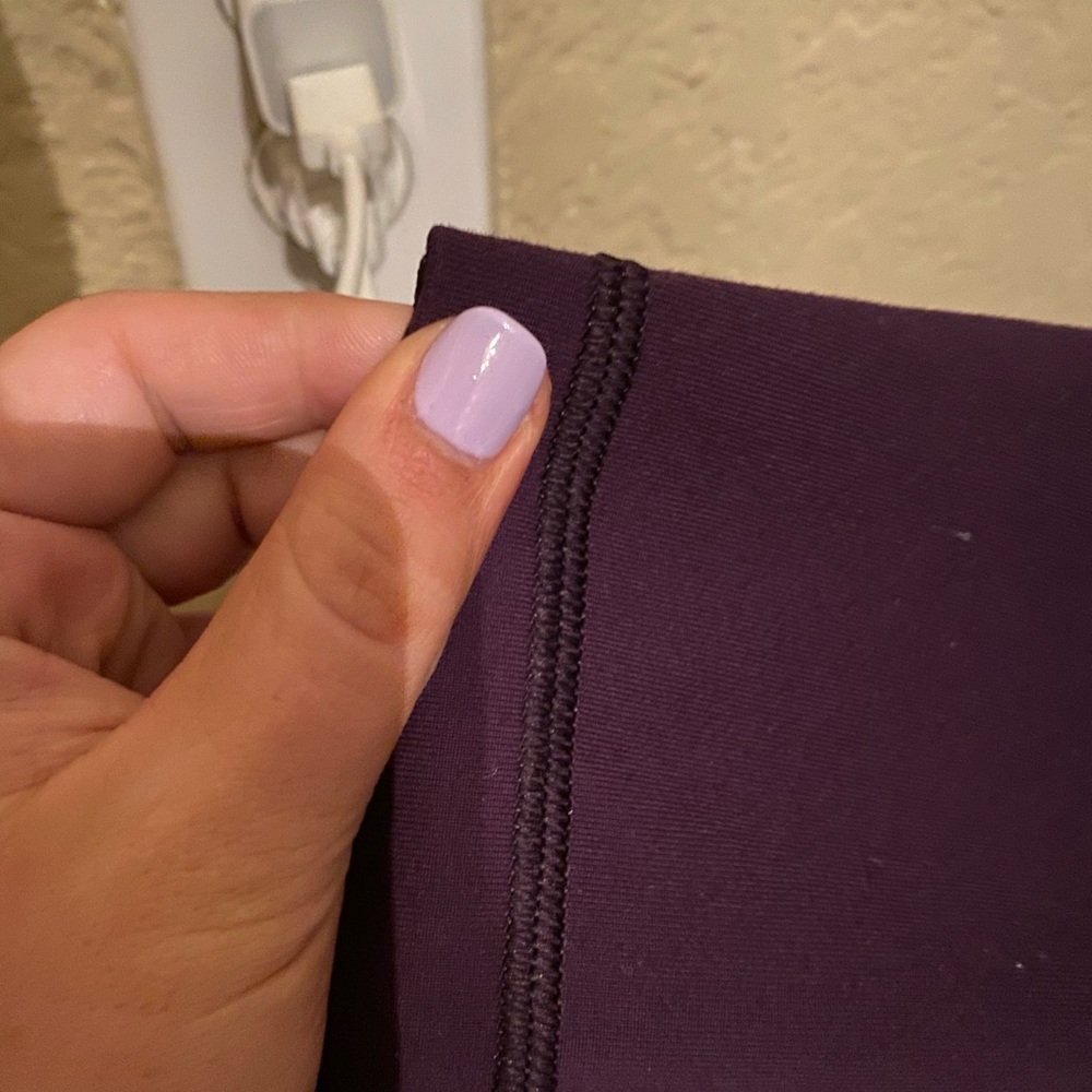 dark purple lululemon leggings - Picture 5 of 6